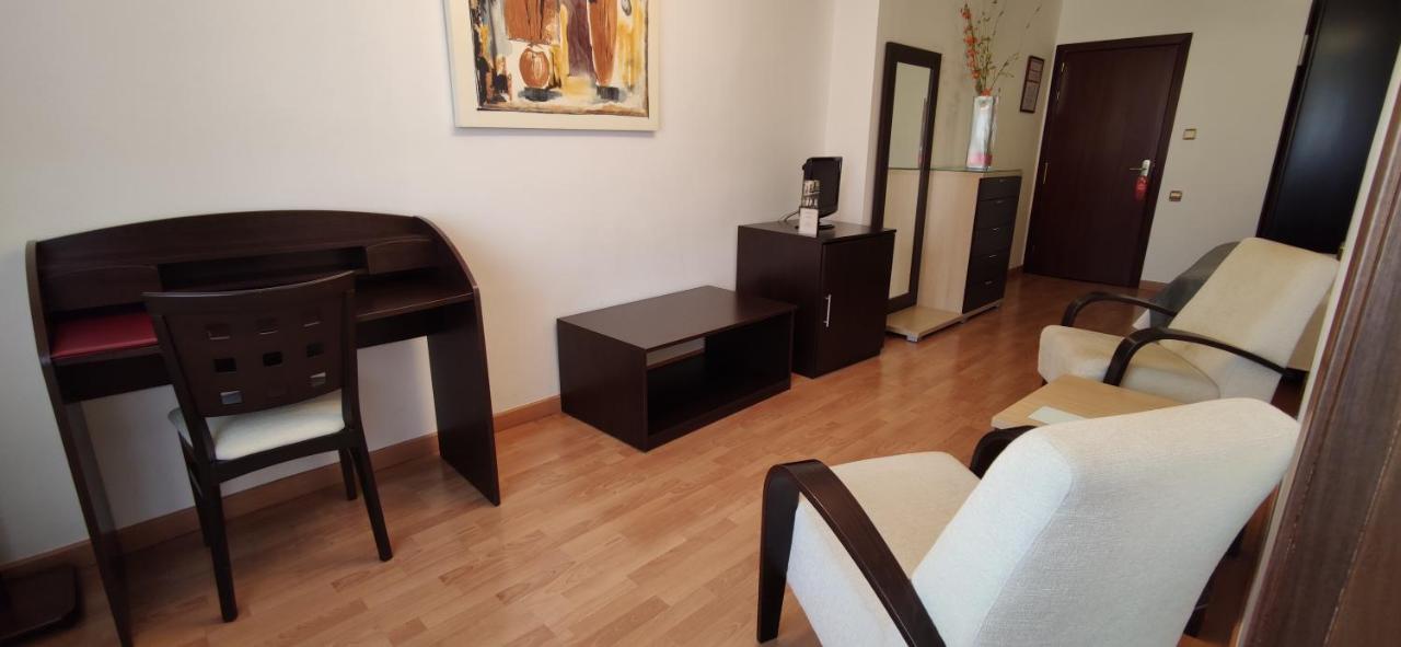 Hotel Segle XX Tremp Dış mekan fotoğraf