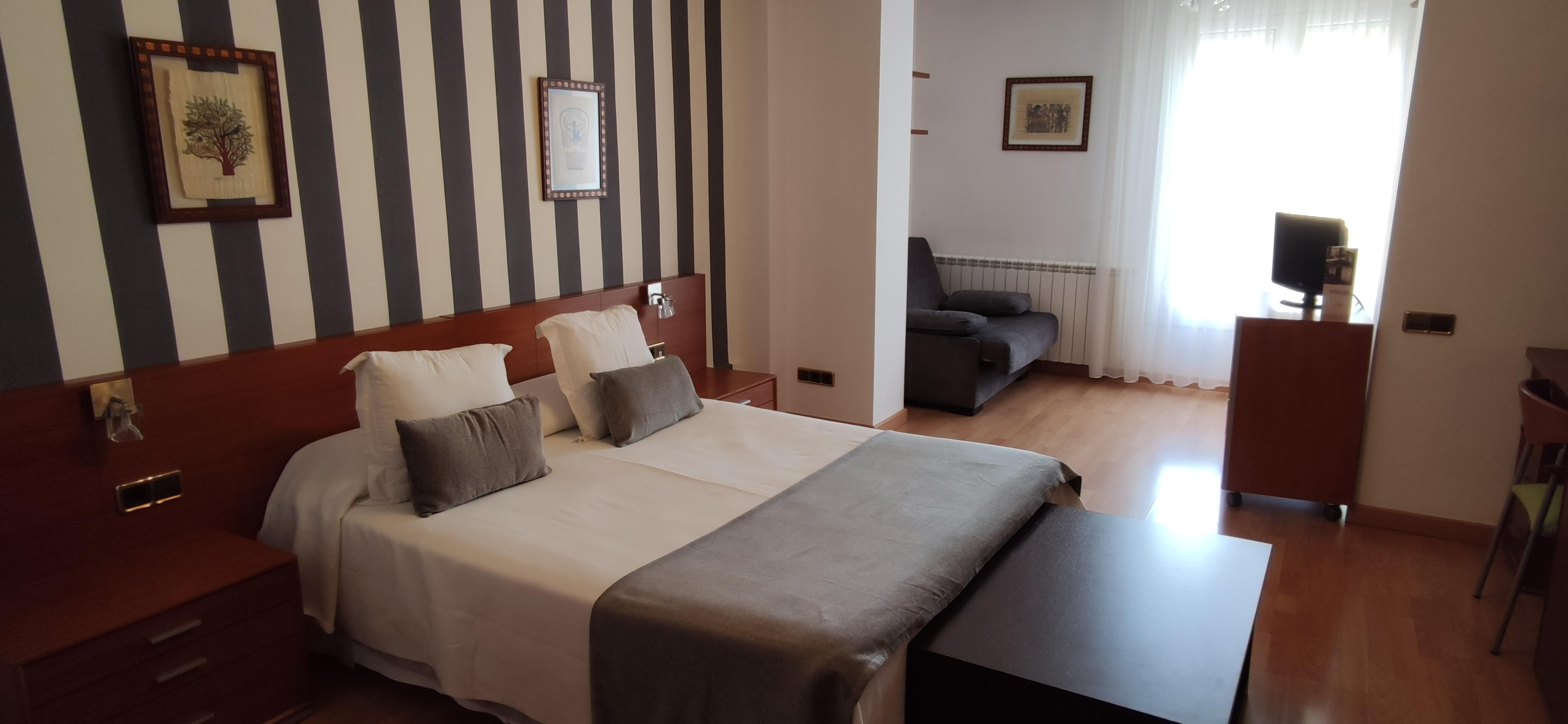 Hotel Segle XX Tremp Dış mekan fotoğraf