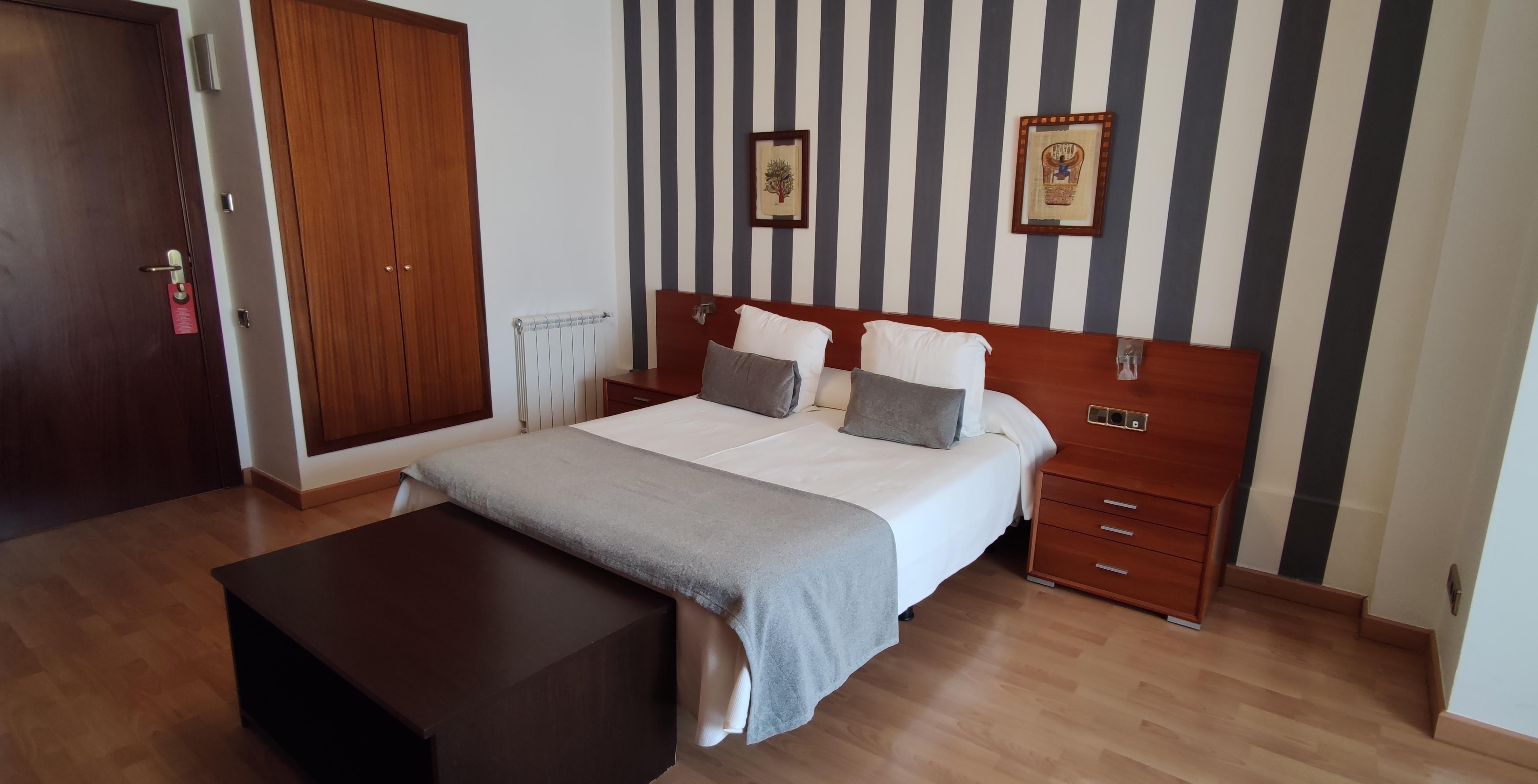 Hotel Segle XX Tremp Dış mekan fotoğraf