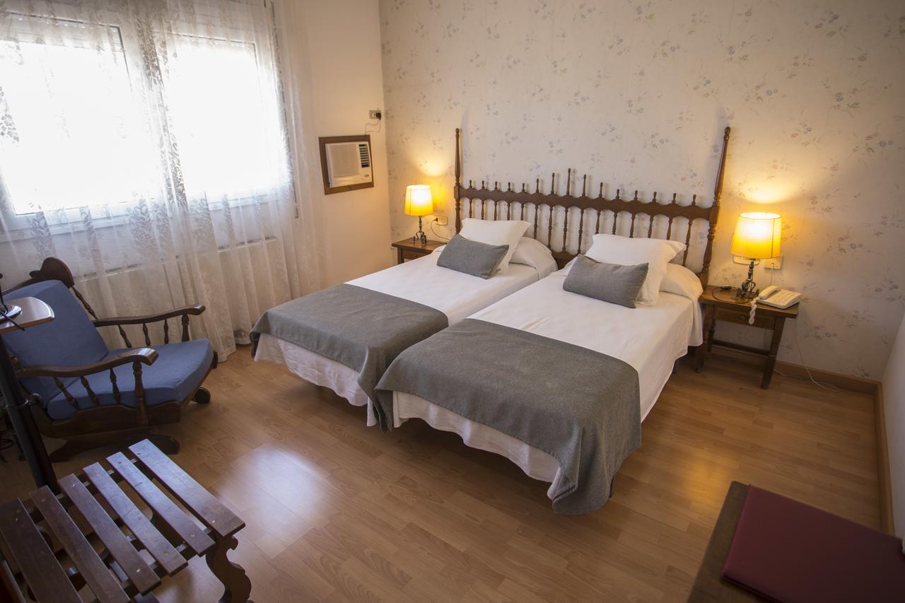 Hotel Segle XX Tremp Dış mekan fotoğraf